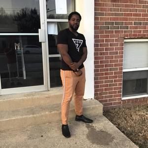 Meet your Posher, Derrick